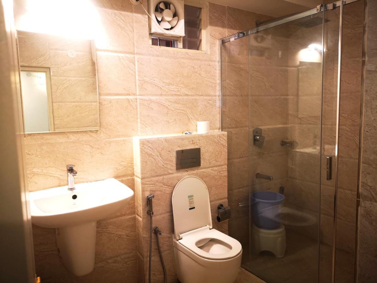 פוטאפארטי Aum Hotel מראה חיצוני תמונה